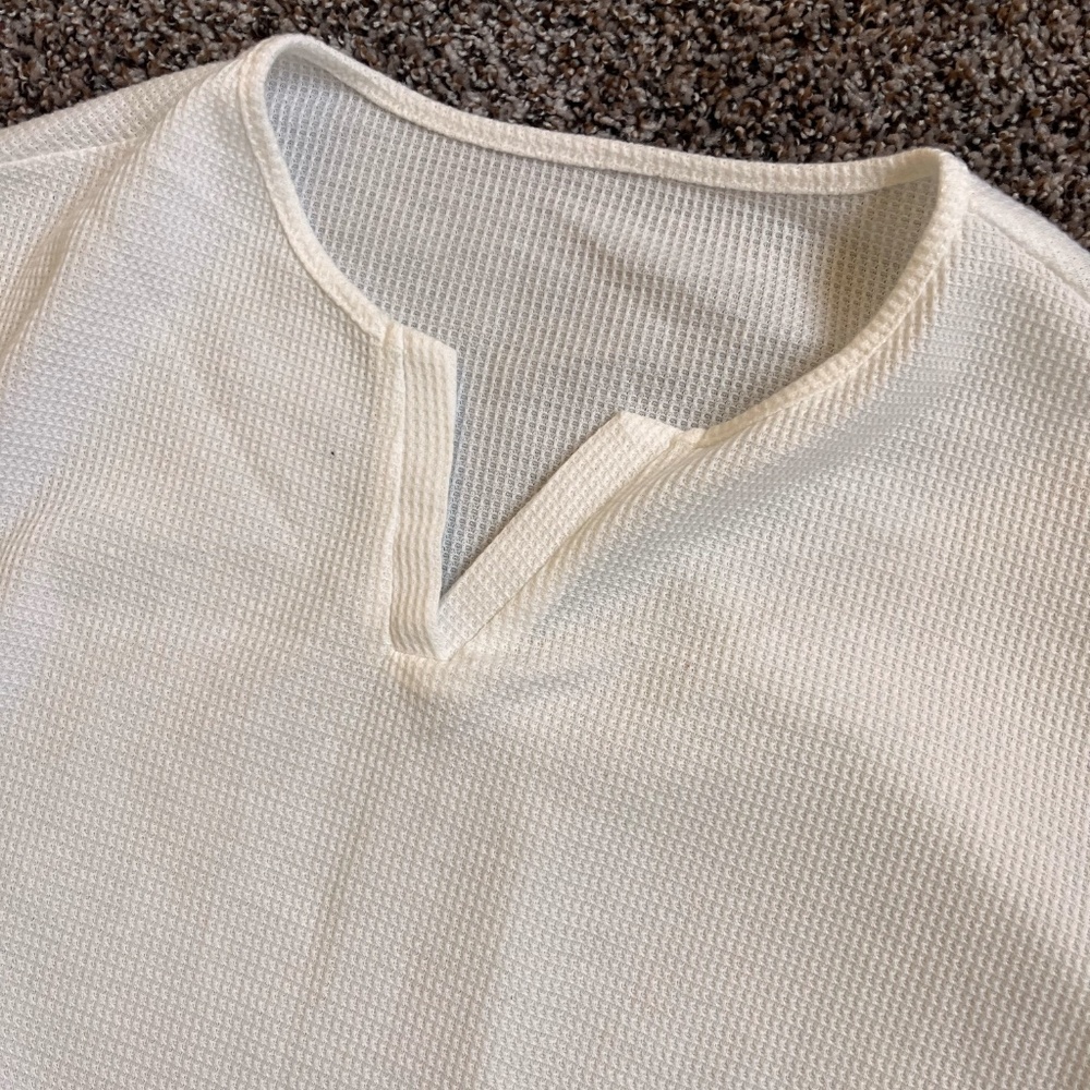 Amazon Women’s White Waffle Knit Pajama/Lounge Set - Picture 4 of 8